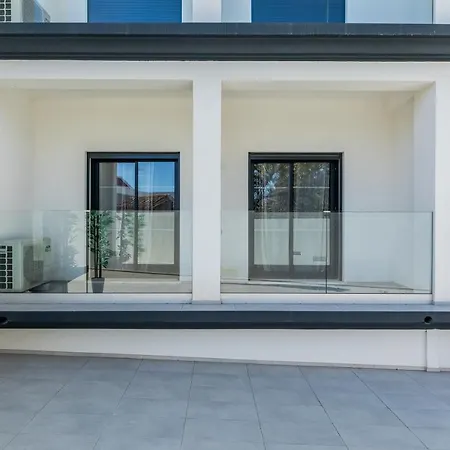 Lejlighed Correeira Luxury Residence T2 C- Albufeira, Pools, Wifi, Bbq, Beach Albufeira