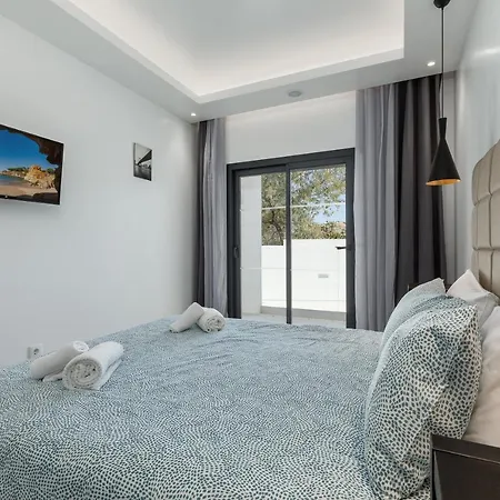 Correeira Luxury Residence T2 C- Albufeira, Pools, Wifi, Bbq, Beach *